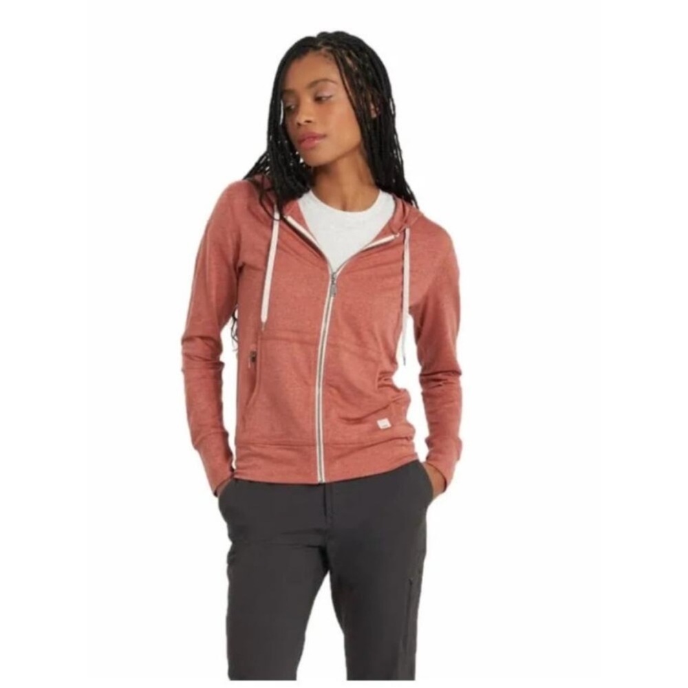 Vuori Performance hoodie in cinnamon heather